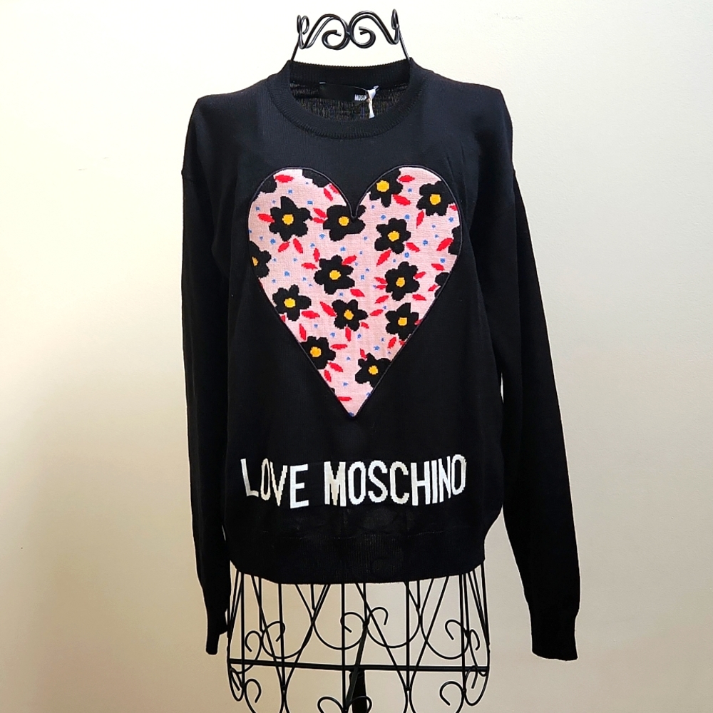 NWT Women's Love Moschino black sweater